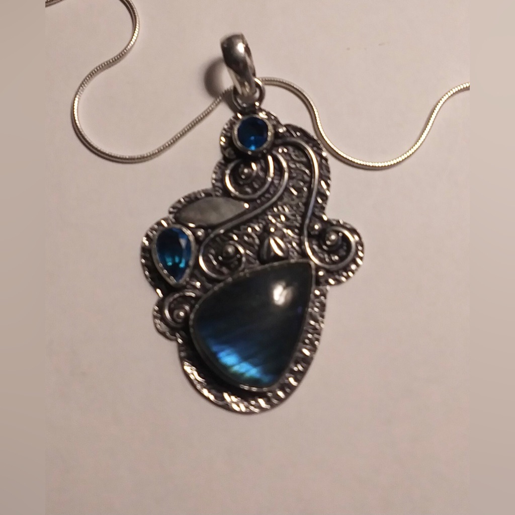 Labradorite Blue Topaz 925 Sterling Silver Necklace 98$